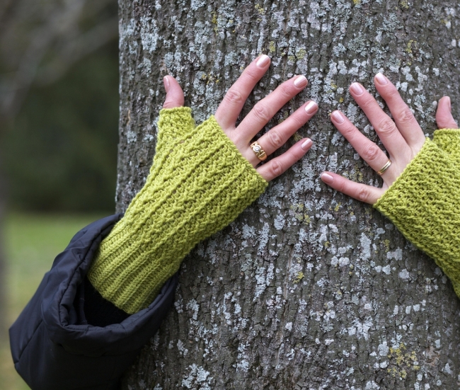 hot little hands crocheted fingerless mittens