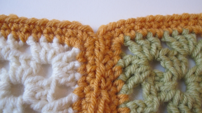 crochet motif seam 6