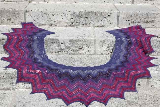 pipistrelle smaller shawl